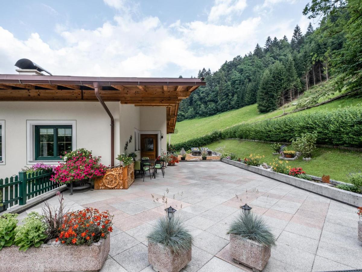 Haus Am Waldrand Apartment Hopfgarten im Brixental Luaran gambar